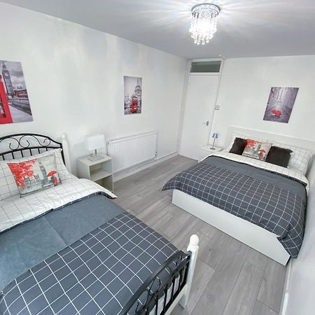2 Bedroom Flat, Dalston Junction, London Londres Exterior foto