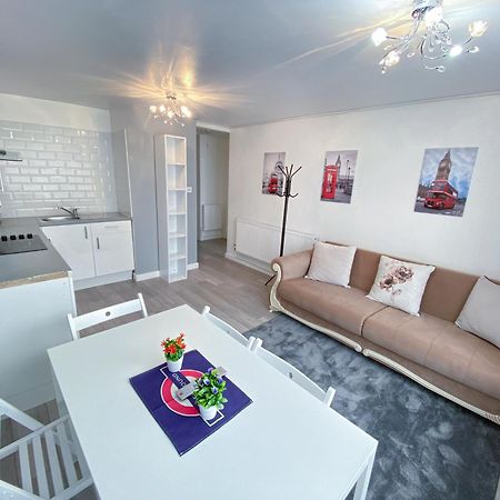 2 Bedroom Flat, Dalston Junction, London Londres Exterior foto